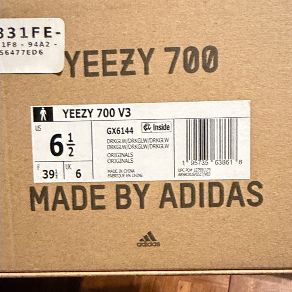 Adidas Yeezy 700 V3